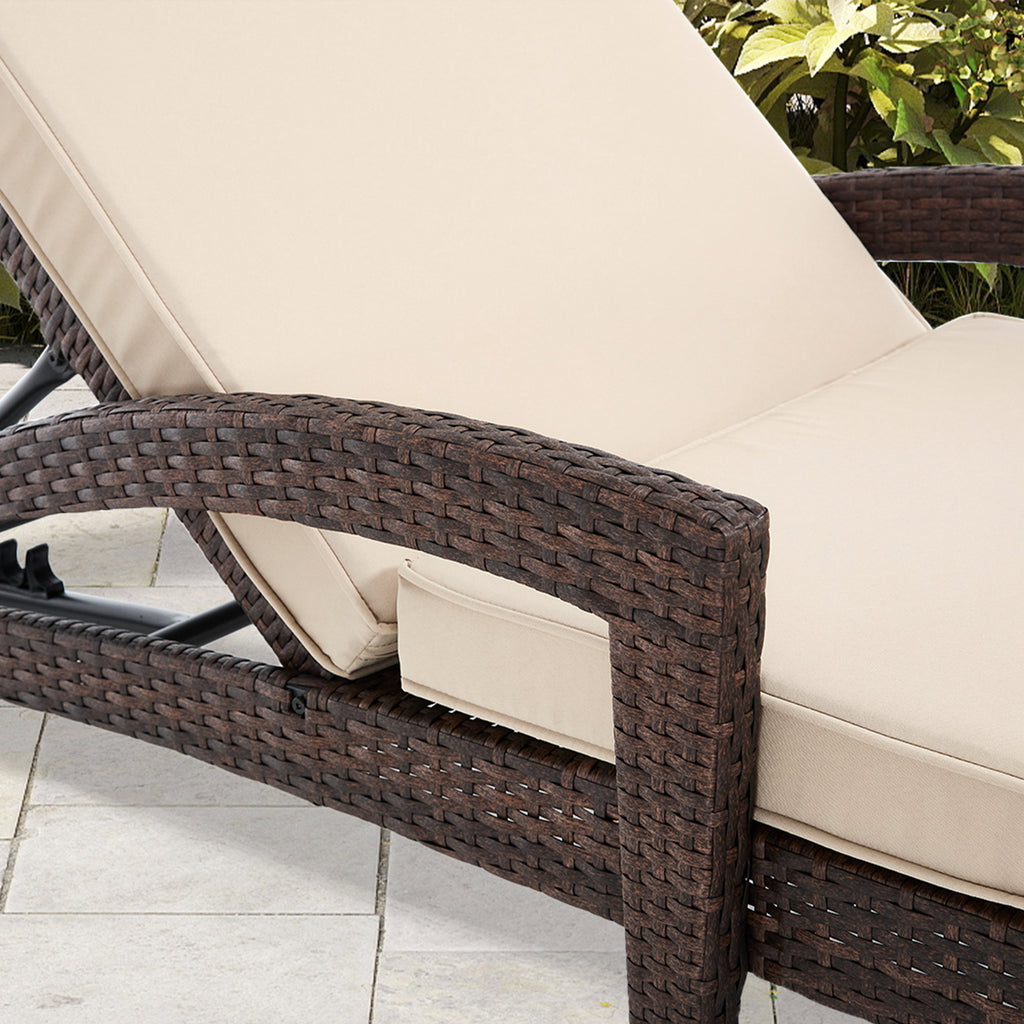 Brich Rattan Chaise Lounge with wheels (Set of 2)